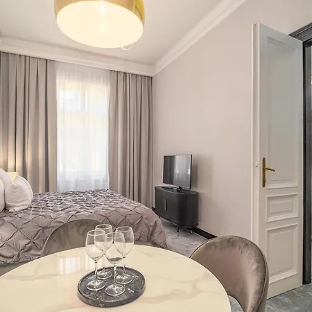 Szewska 22 Boutique-3